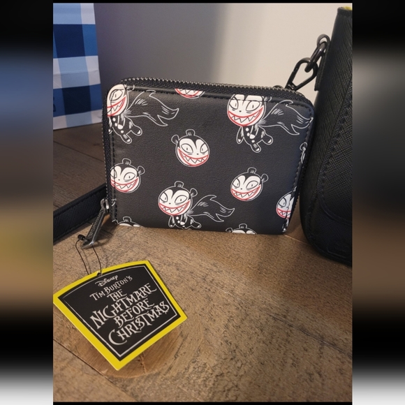 Loungefly nbc scary teddy purse/ wallet - Picture 3 of 12